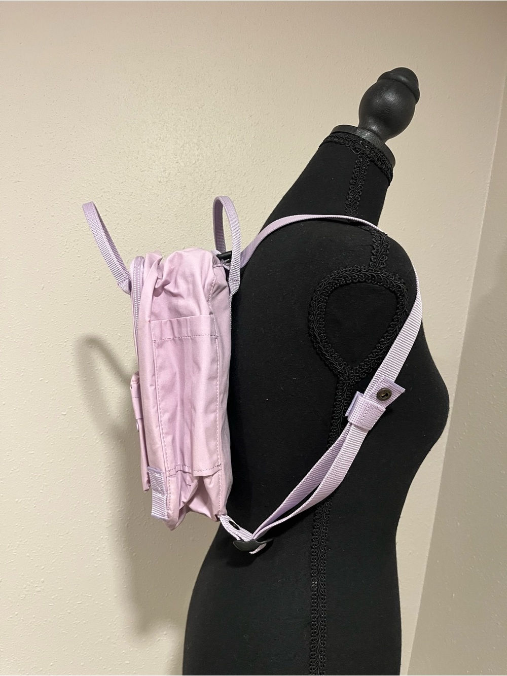 Fjällräven Kanken Mini Backpack - Light Purple - Picture 2 of 5
